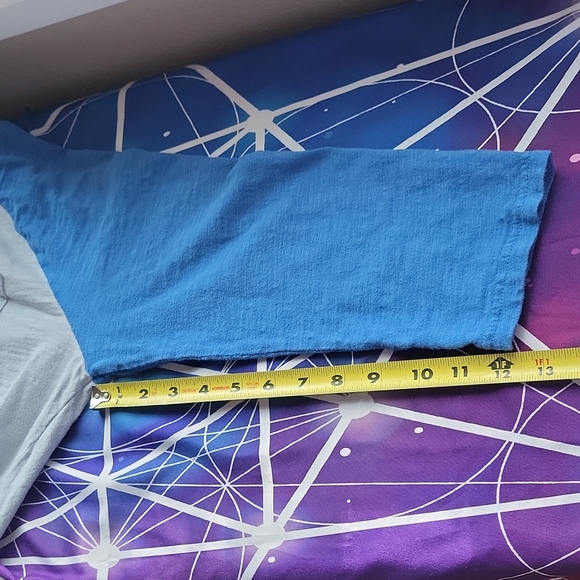 Blue and gray raglan top - Picture 8 of 8